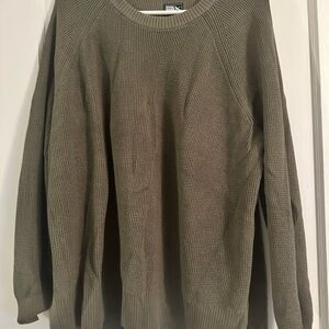 Eddie Bauer Women's Crewneck Sweater in Olive